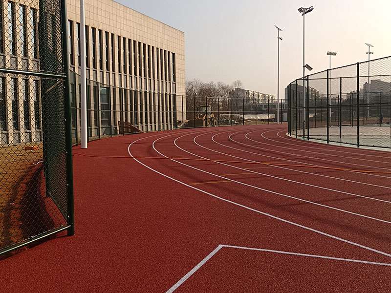 運動場地坪